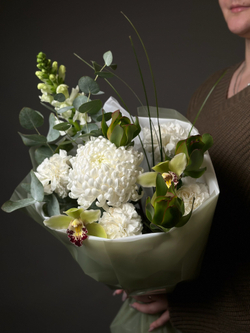 Сборный букет «Зелёный аккорд»