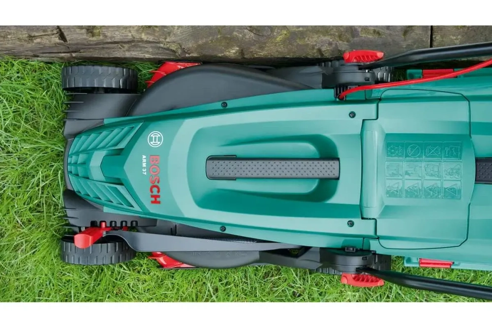 Газонокосилка Bosch ARM37