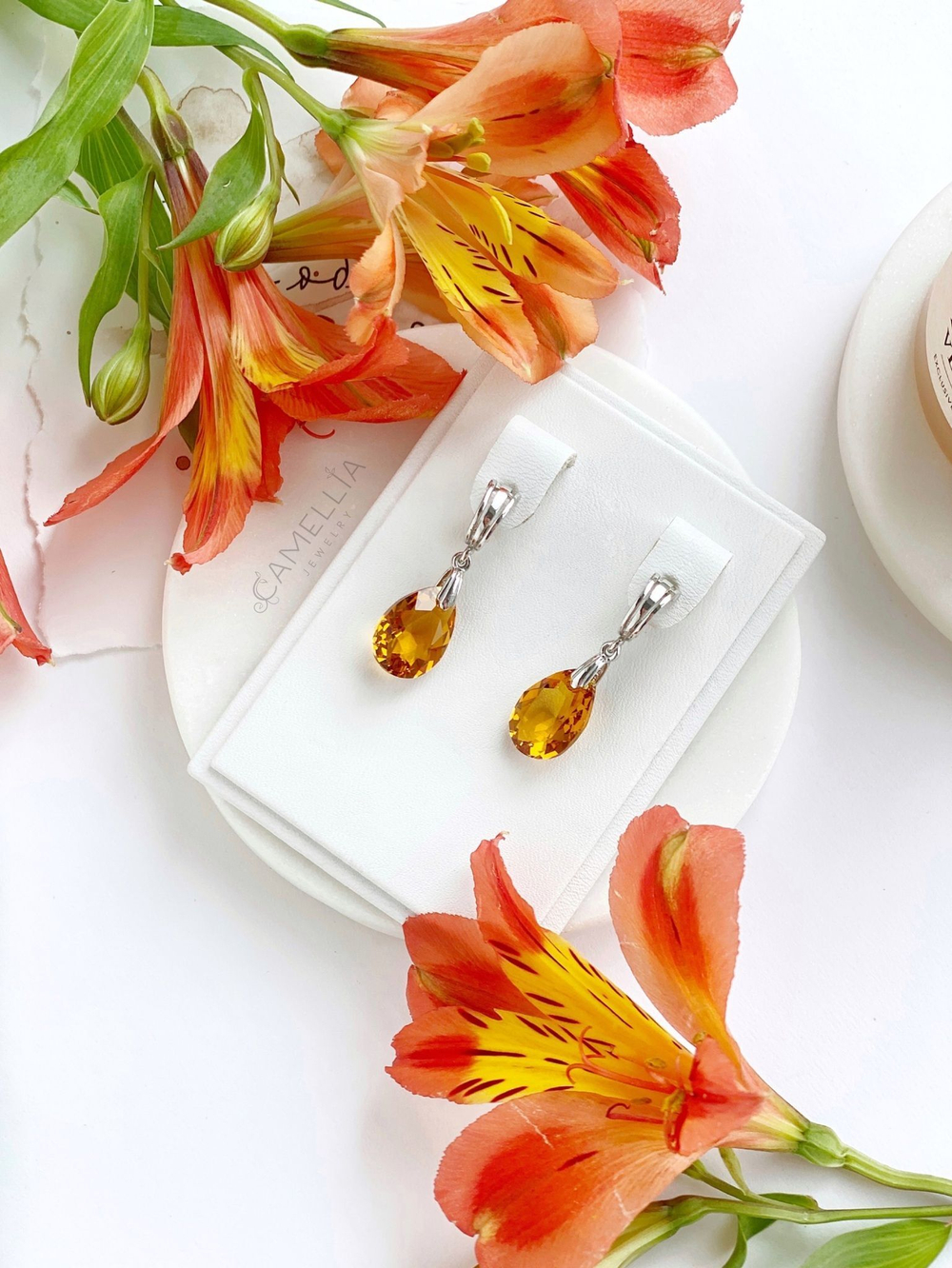 LEFIREL' Серьги серебряные женские "Кларис" с кристаллами Swarovski / ювелирные украшения из родированного серебра 925