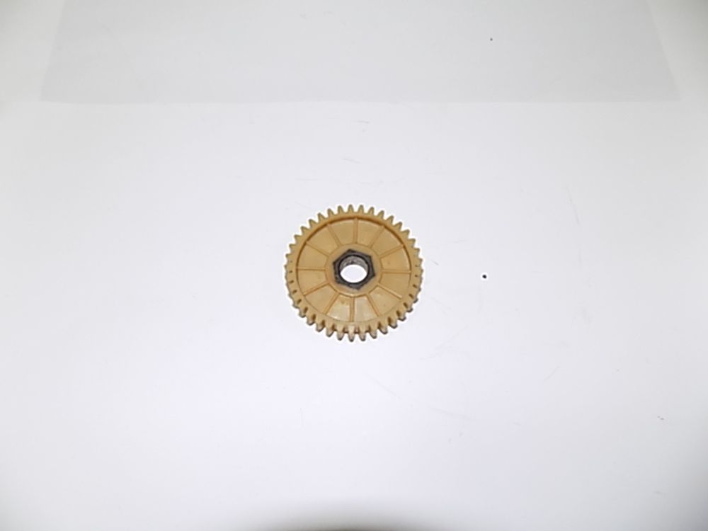 Шестерня привода насоса водяного KM2V80/Water pump drive gear