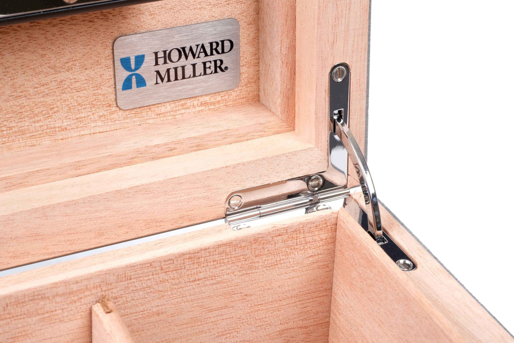 Хьюмидор Howard Miller на 50 сигар, Камфорное дерево