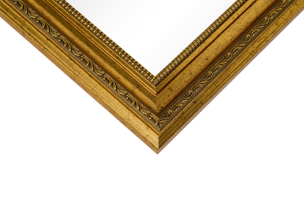 Зеркало настенное в раме 60x90