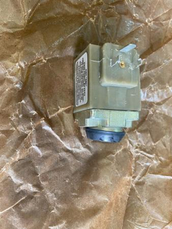 Гидроусилитель РХ1044100 220/50 АМ