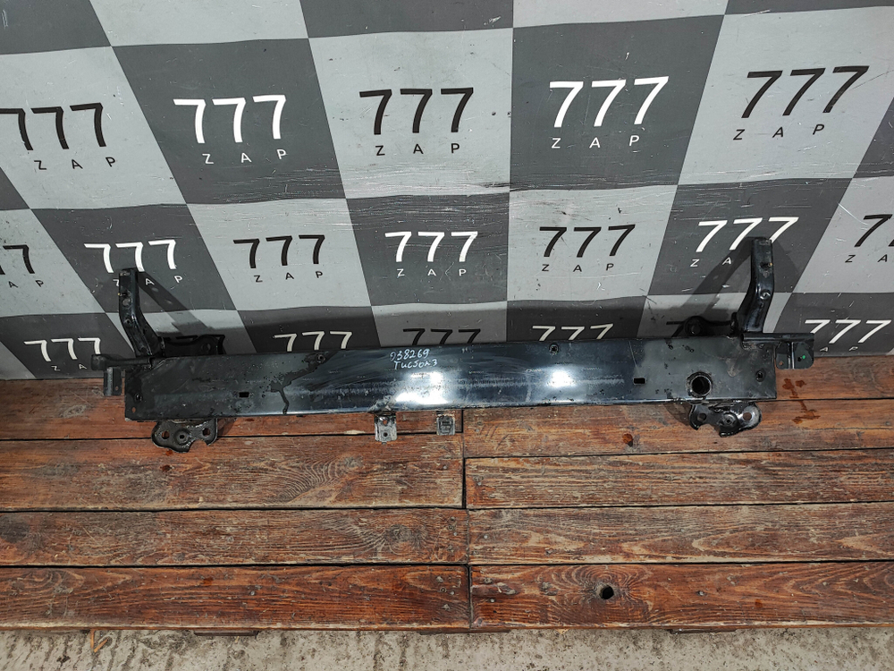 Усилитель переднего бампера Hyundai Tucson 3 (TL) 15-21 Б/У Оригинал 64900D7000