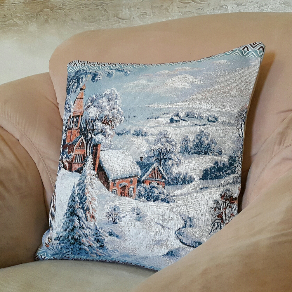 Декоративный гобеленовый чехол для интерьерной подушки (47*47) Крещенские морозы