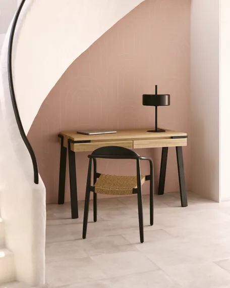 Стул Glynis черный со светлым сиденьем