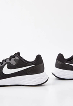 Кроссовки мужские NIKE Revolution 6