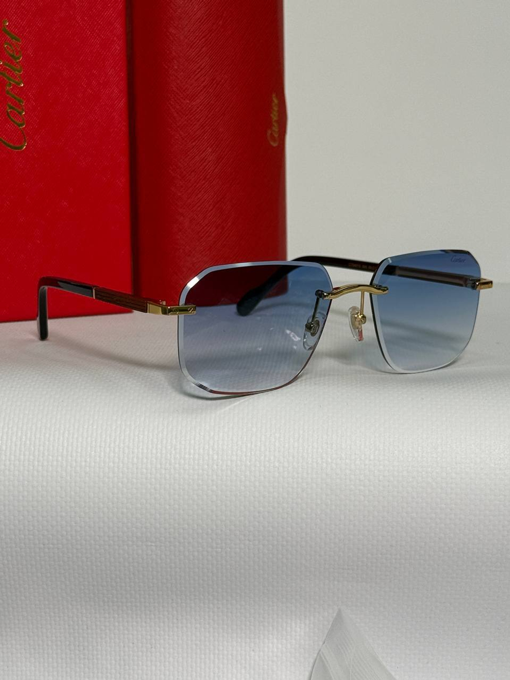 Солнцезащитные очки Cartier