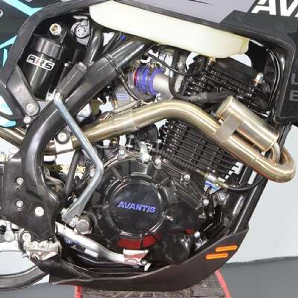 Мотоцикл кроссовый эндуро AVANTIS 250 CARB EXCLUSIVE (CB250-F/172FMM DESIGN HS ЧЕРНЫЙ) ARS