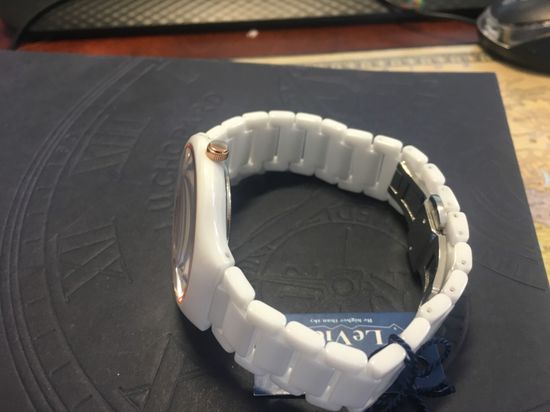 Мужские керамические часы из Франции LeVier L 7505 M Wh вид сбоку