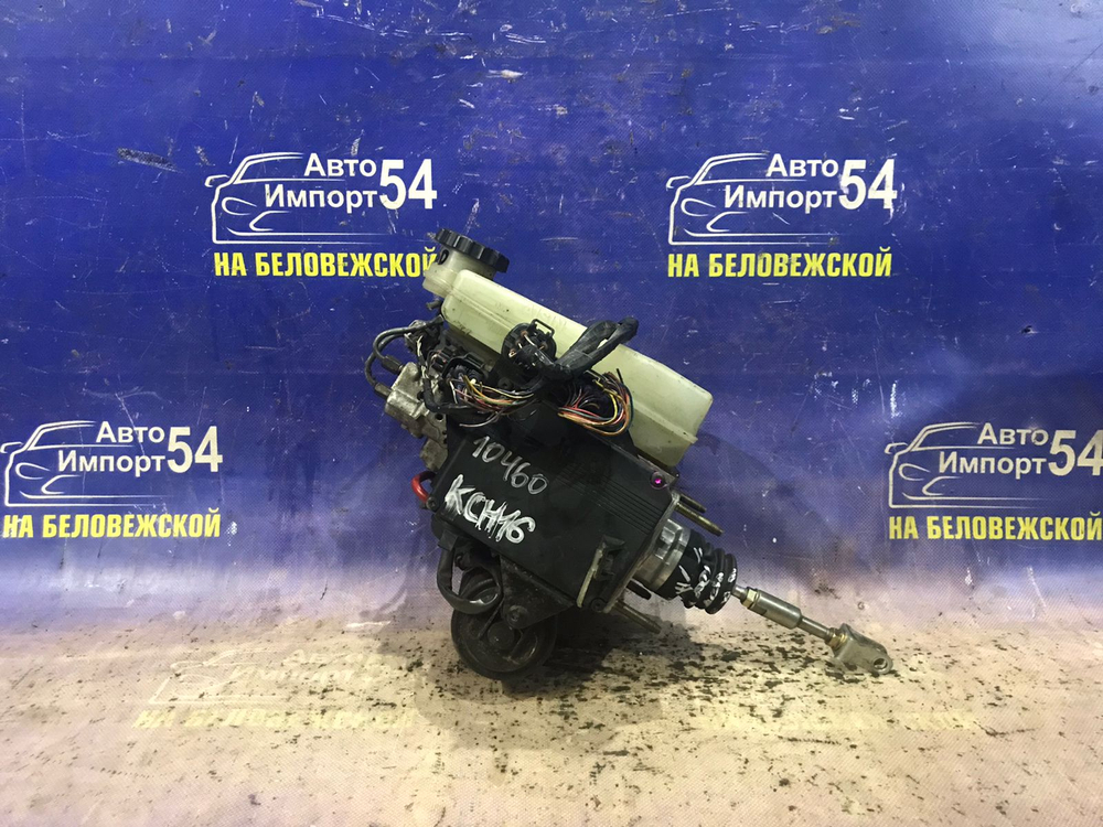 Главный тормозной цилиндр TOYOTA GRAND HIACE 1999–2002