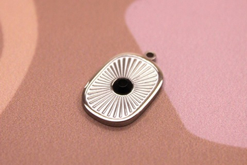 Подвеска с черным цирконом 11х17 мм