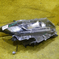 Битая Фара правая Toyota Land Cruiser Prado 150 (2017-н.в.) LED