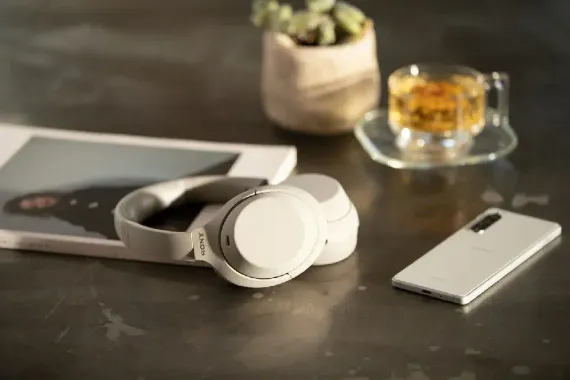 Sony WH-1000XM4 Silver