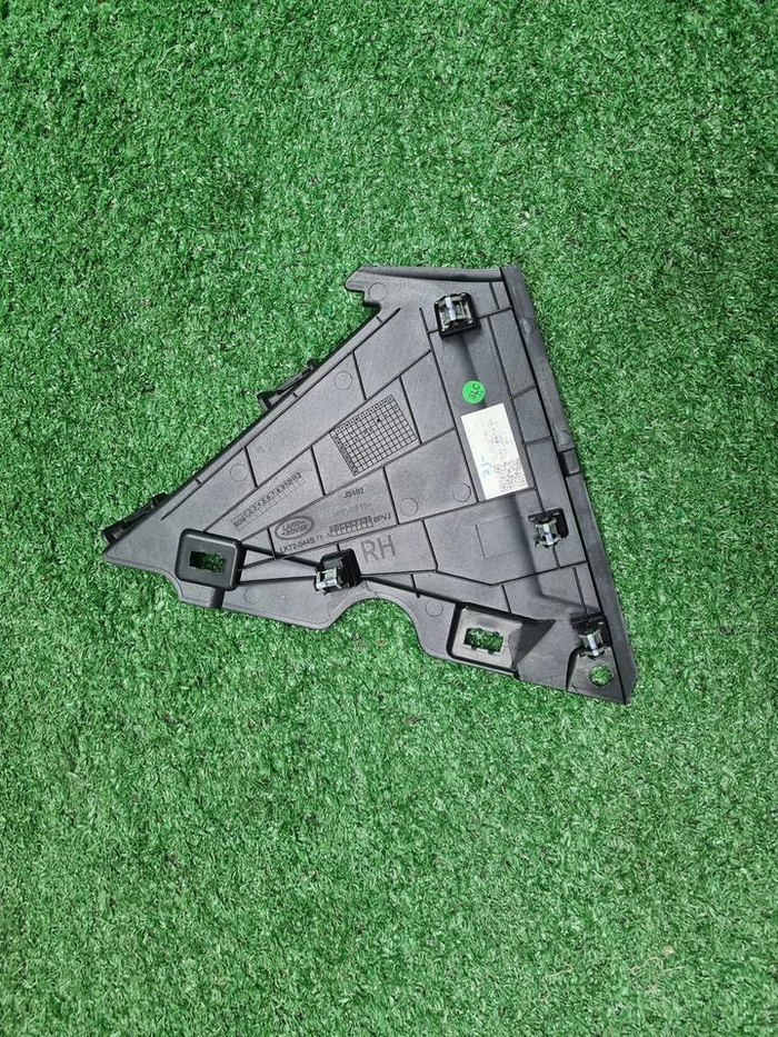 Накладка салона правая LR Discovery Sport (19-нв)