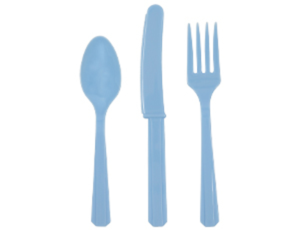 Столовые приборы в ассортименте