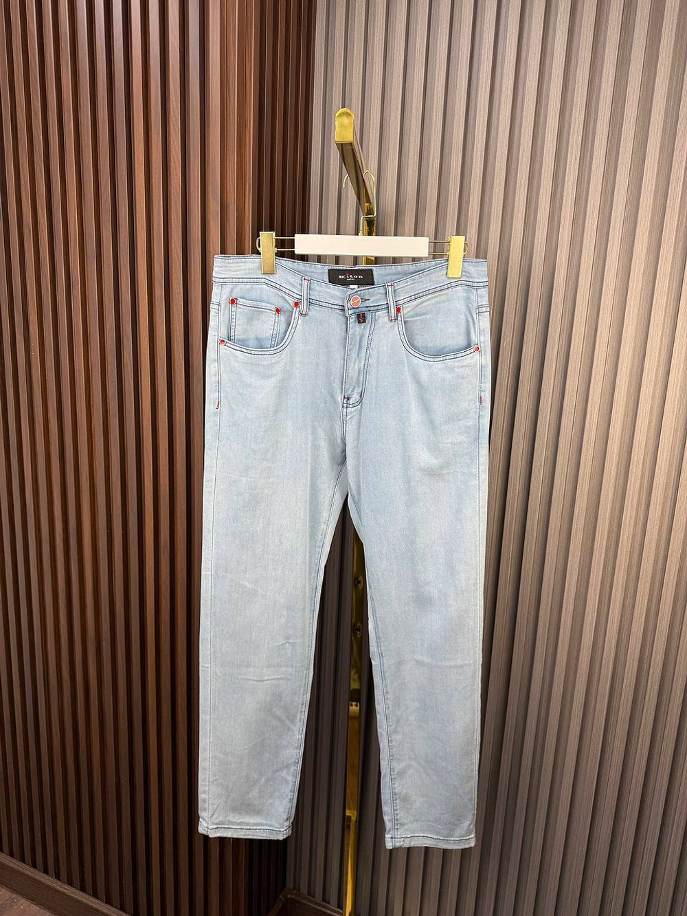 Джинсы Kiton