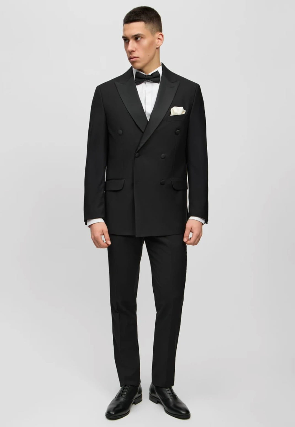Мужской смокинг двубортный (черный) Б66