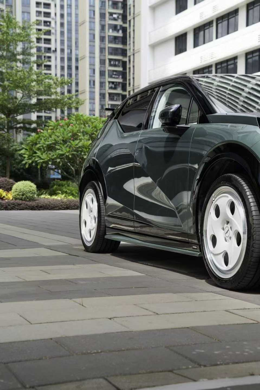 Обвес для Zeekr X 2023+ Зикр тюнинг губа юбки диффузор спойлер