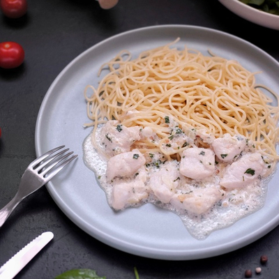 Курица в сливках с гарниром