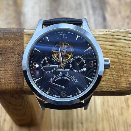 Часы Jaeger-LeCoultre