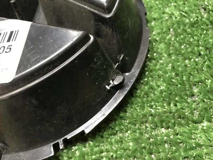 Кронштейн эмблемы Mercedes E W213 (2016-2021)