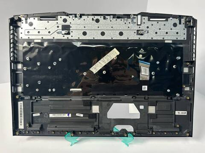 Верхняя панель с клавиатурой (топкейс) для ноутбука MSI Raider GE76 12UGS (957-17K424E-C15)