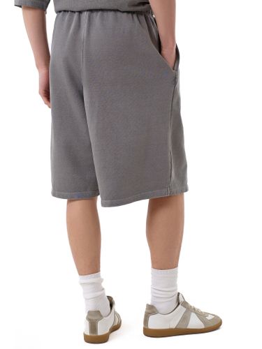 Серые трикотажные шорты с лого