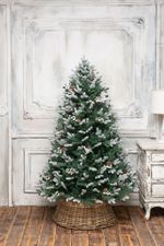 Заснеженная ель с шишками «Амелия» (Литая хвоя) от 1,2 м до 2,4 м