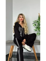 Костюм с капюшоном