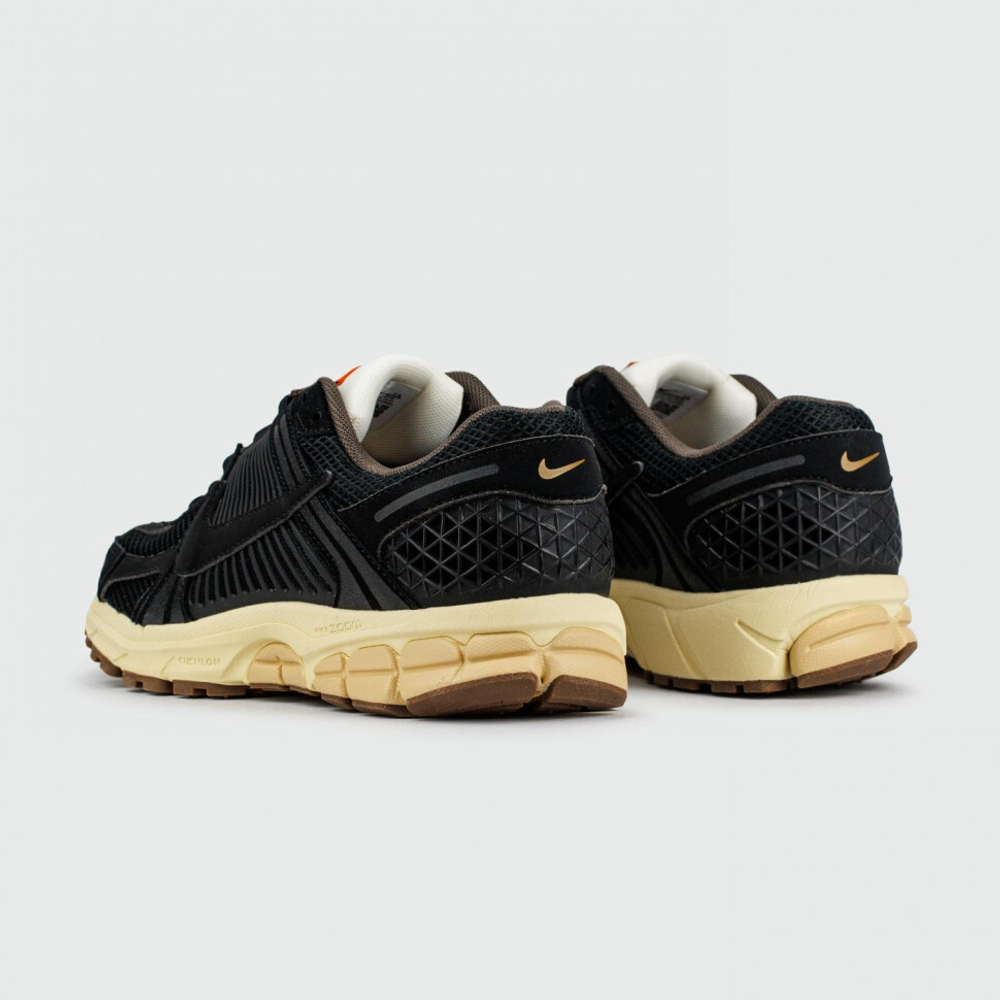 кроссовки Nike Zoom Vomero 5 Black / Gum