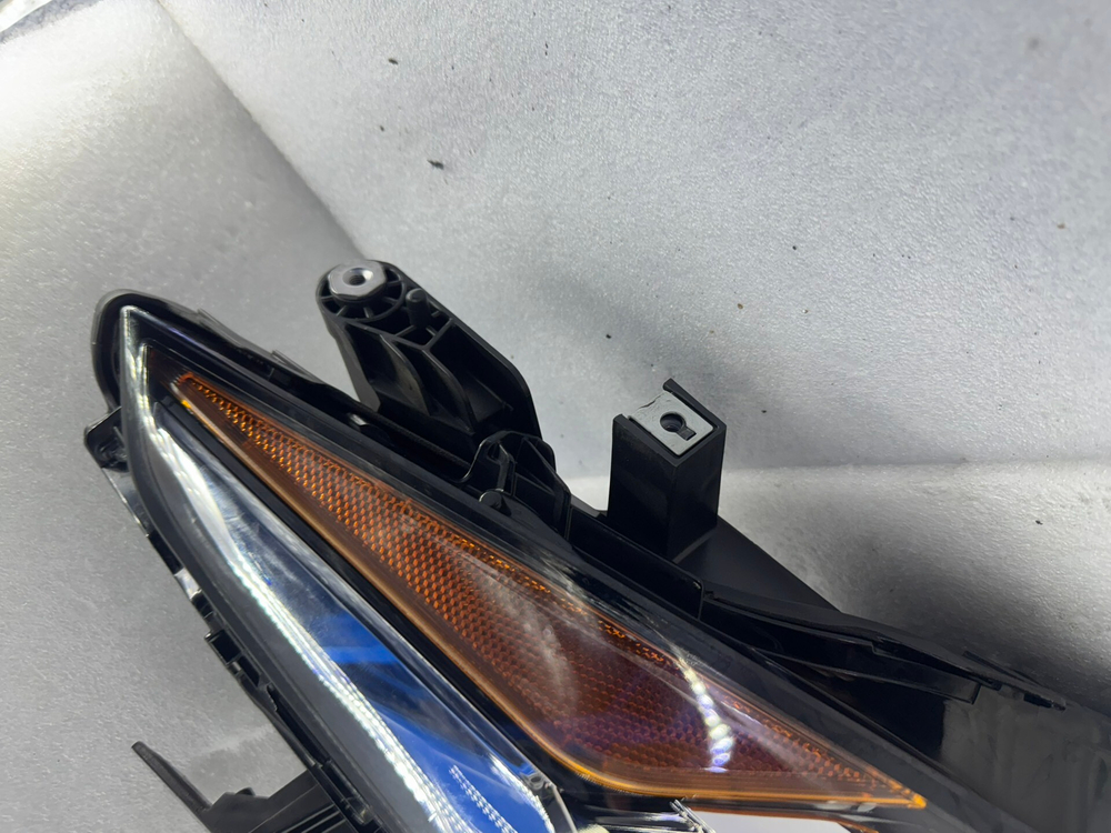 Оригинальная LED фара для Toyota Avalon 2019-2021