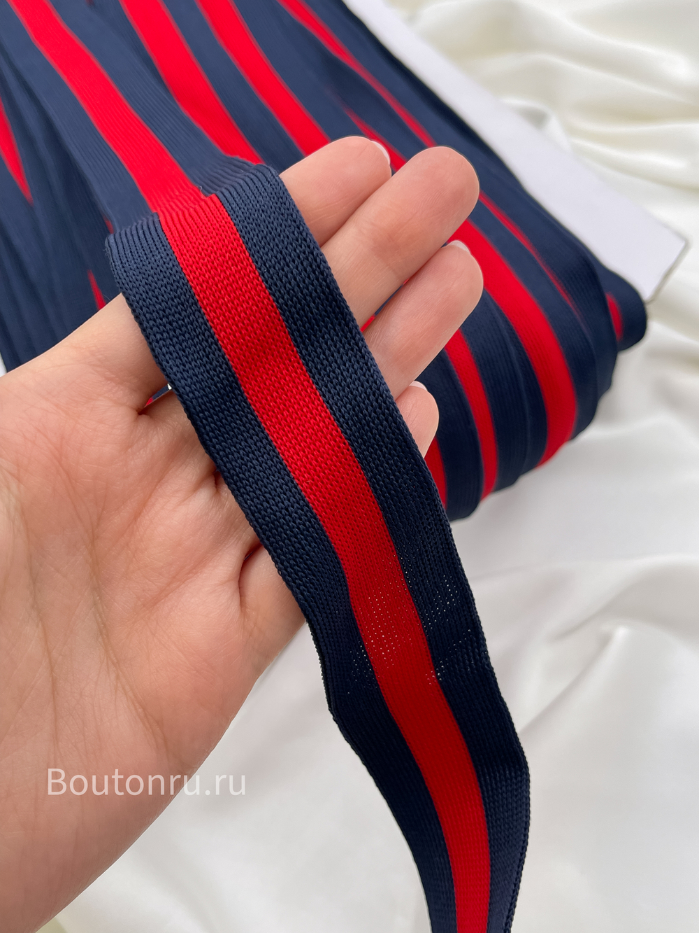 Резинка (тесьма) красно-синяя 3 см