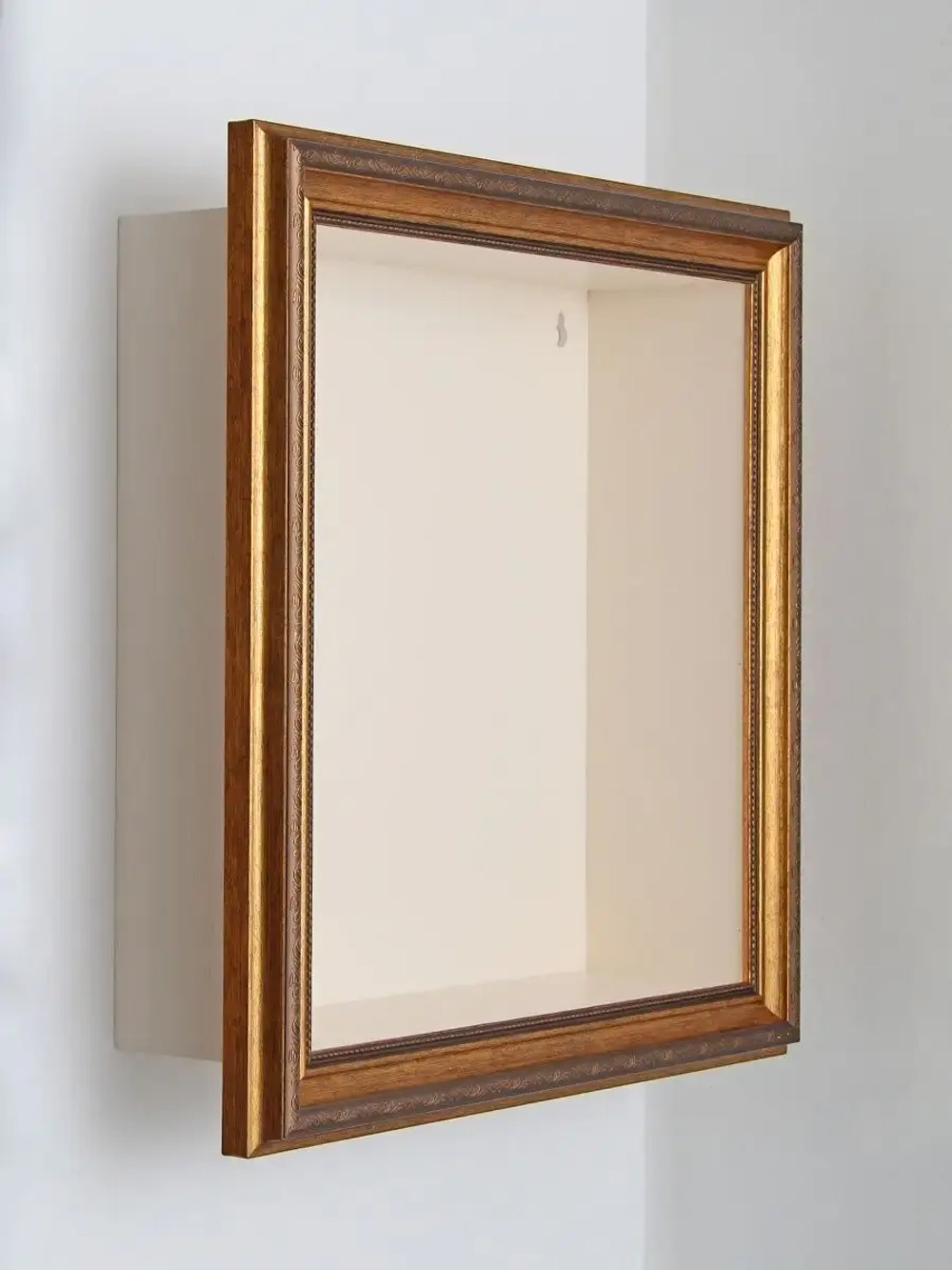 Полка настенная навесная