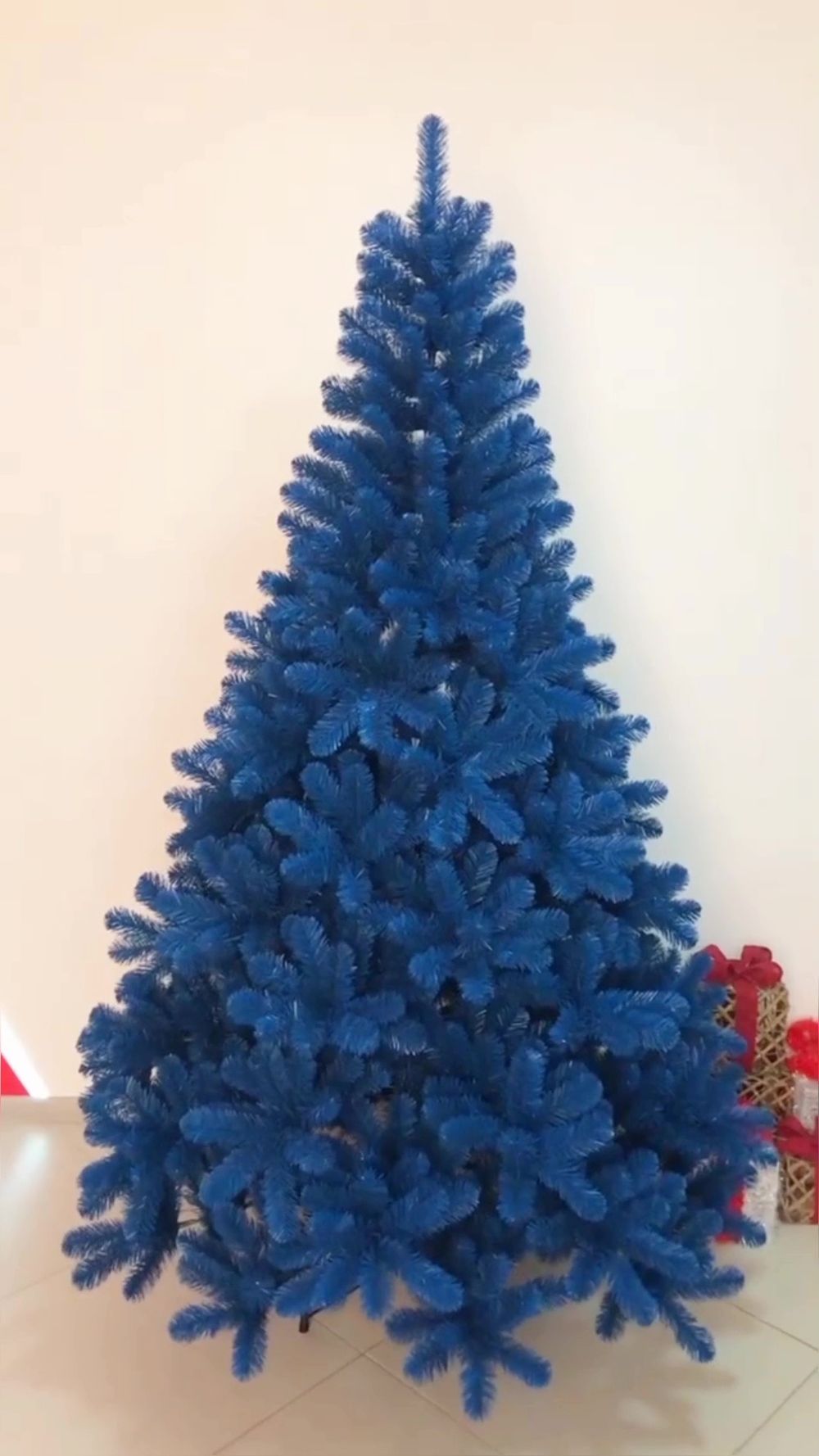 Искусственная синяя елка «Морозная» (пвх) 210 см / 2.1 м