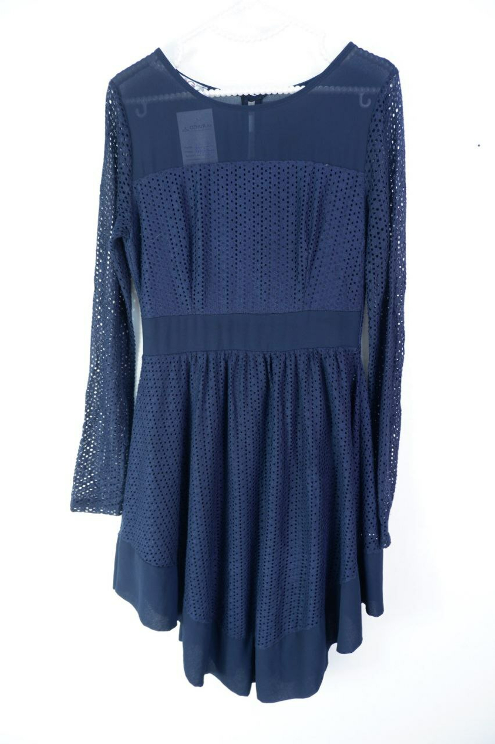 Платье изящное 42 размер