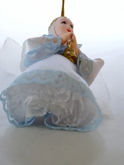 Кукла-подвеска "Летящий ангелочек с трубой"