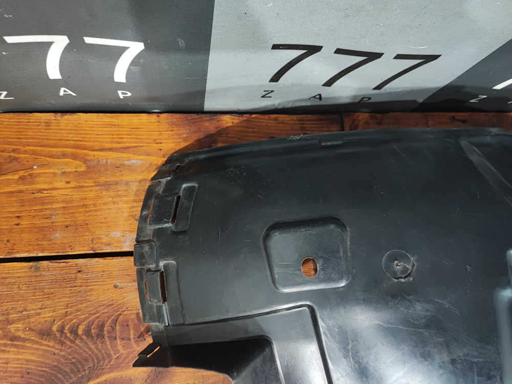 Подкрылок передний правый Opel Astra H Новый Оригинал 13125605