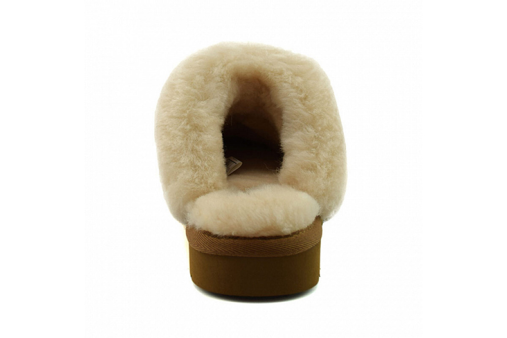 UGG Slippers Scufette Chestnut