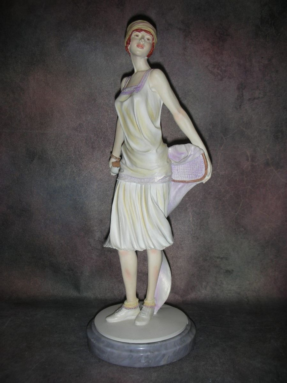 Статуэтка. Полистоун. Теннисистка. Royal Doulton. Англия