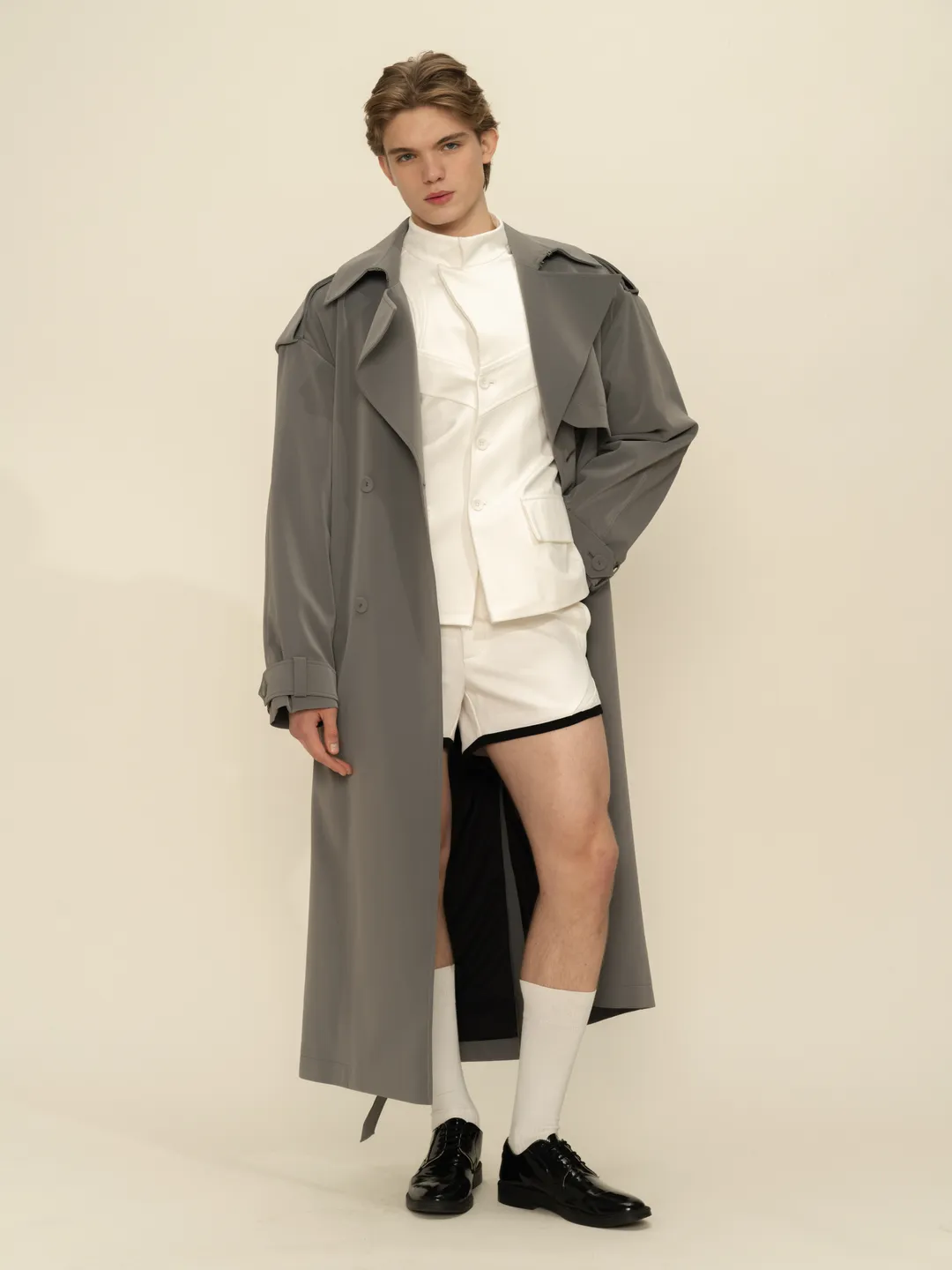 Серый тренч 