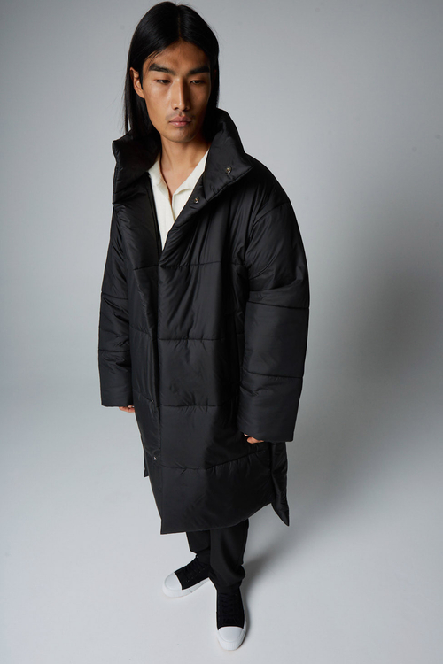 Футболка с надписью, молоко