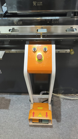 Гидравлический листогибочный пресс с ЧПУ B-Power P 40/2000