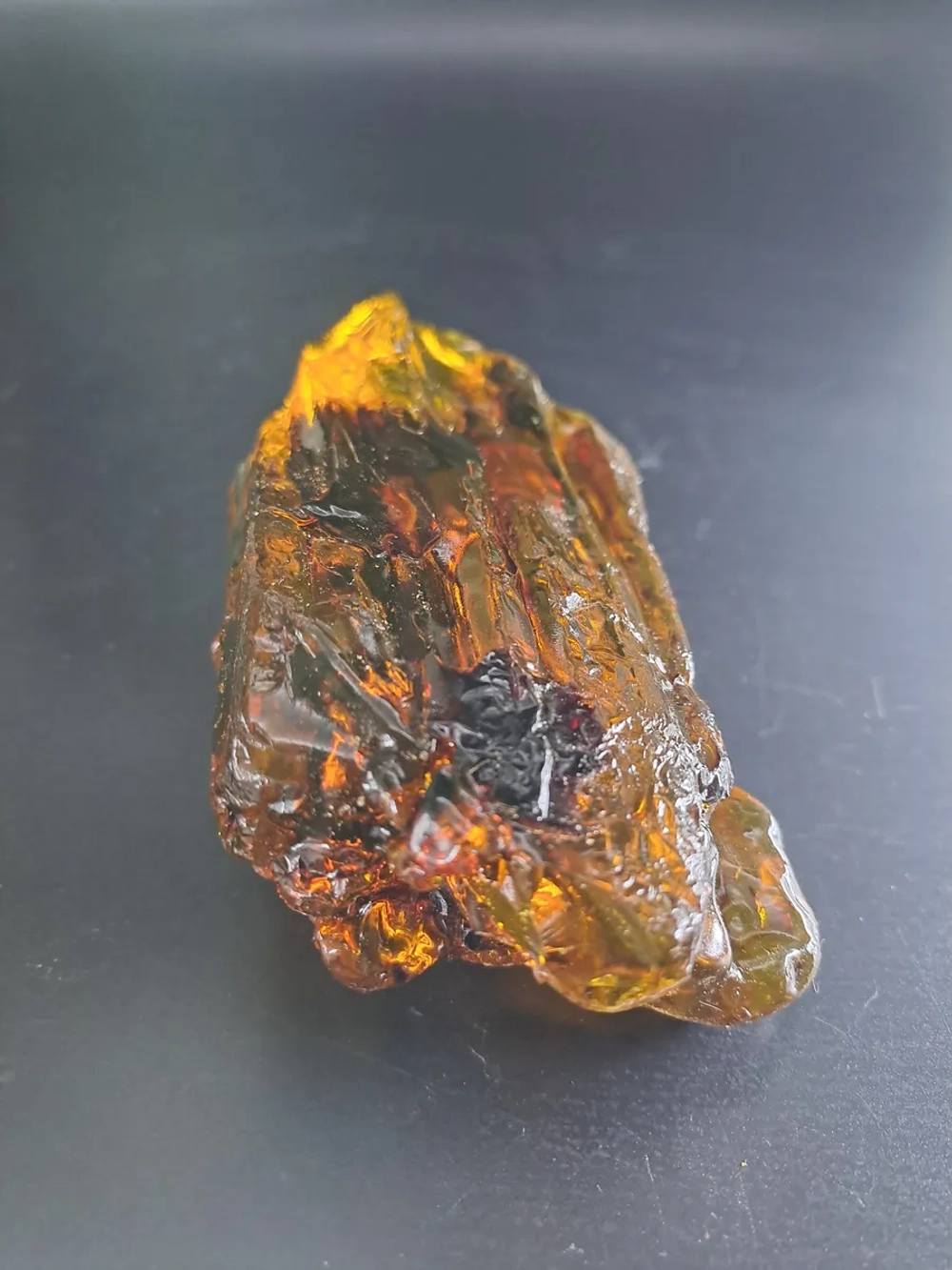 Копал молодой янтарь коллекционный 164 гр