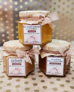Подарок маме. Набор мёда из 5 баночек по 0,150 гр.