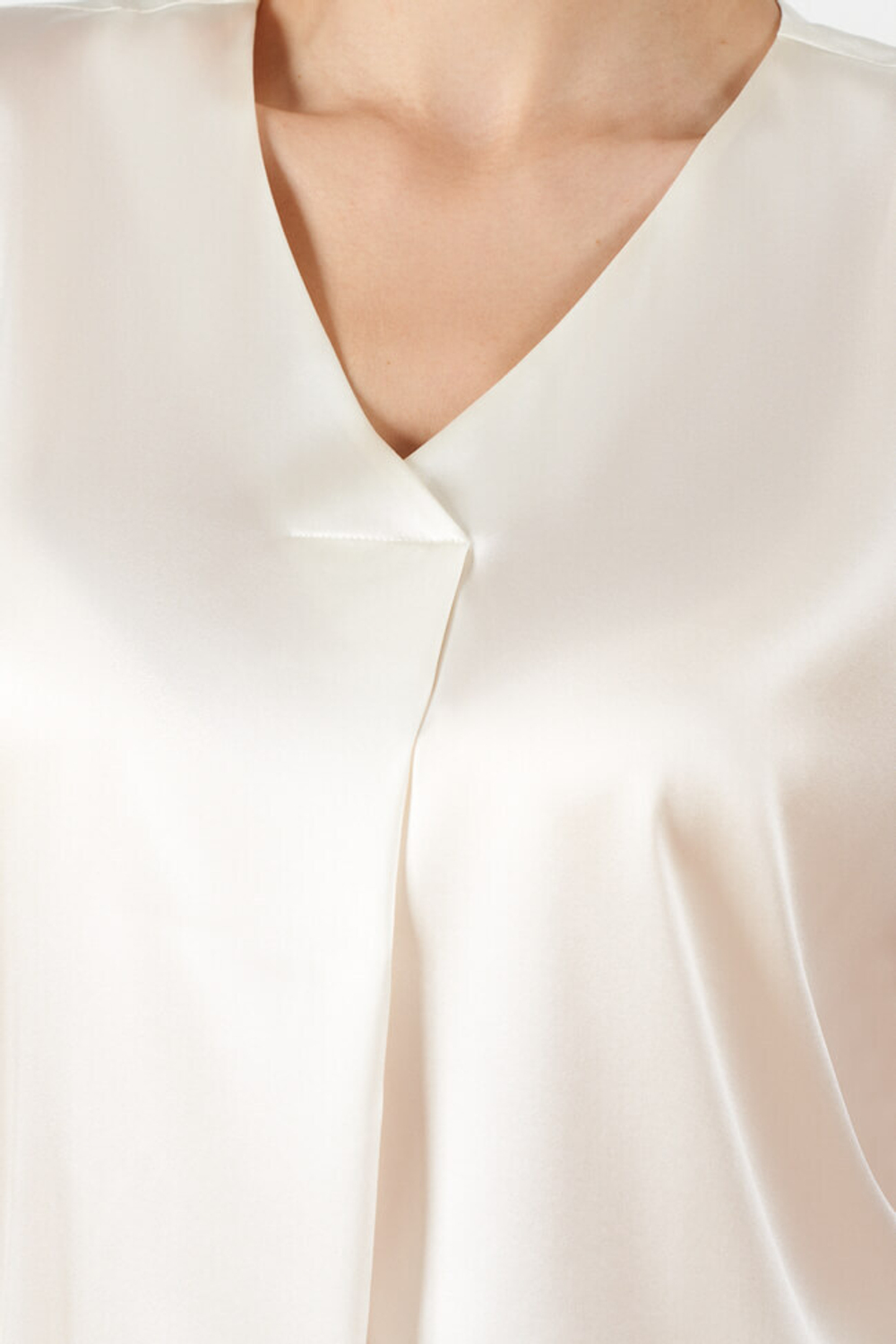 23276 Блузка женская (молочный)