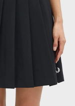 Юбка FRED PERRY Tipped Pleated Skirt