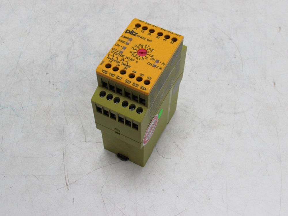 Pilz PNOZ XV3 3/24VDC 3n/o 2n/o t ID No. 774542