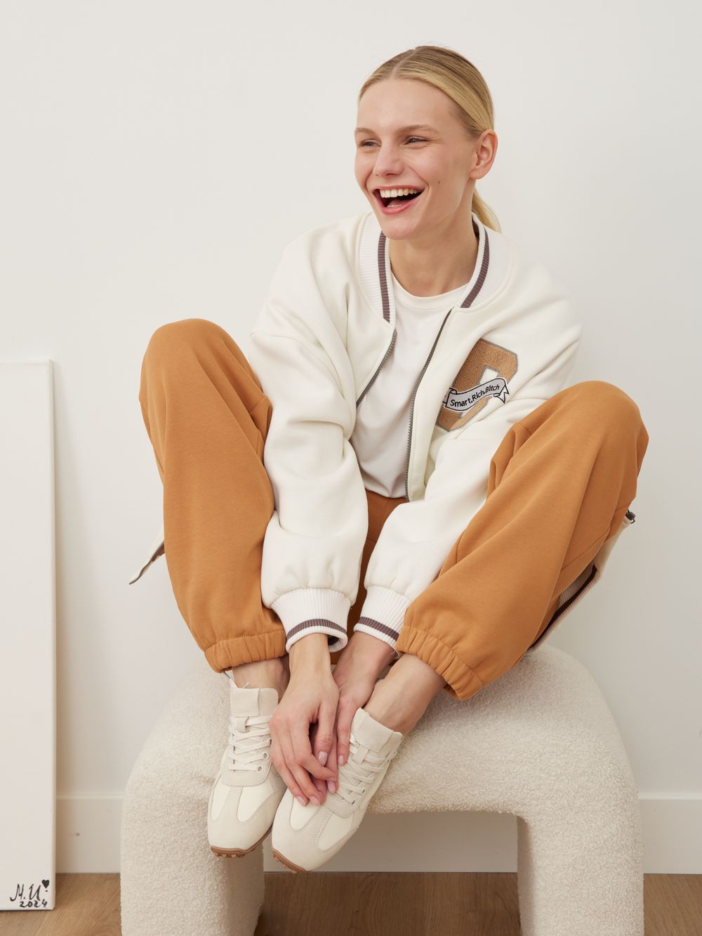 ДЖОГГЕРЫ СВЕТЛО-ОРАНЖЕВЫЙ