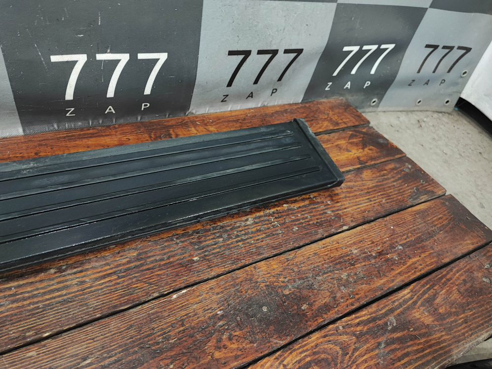 Подножка боковая левая Tank 500 21-нв Б/У Оригинал 5150710XKV3AB